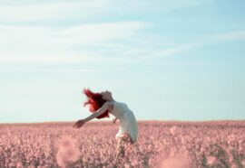 Scimmia o maschiaccio: cosa succede quando una donna non si depila