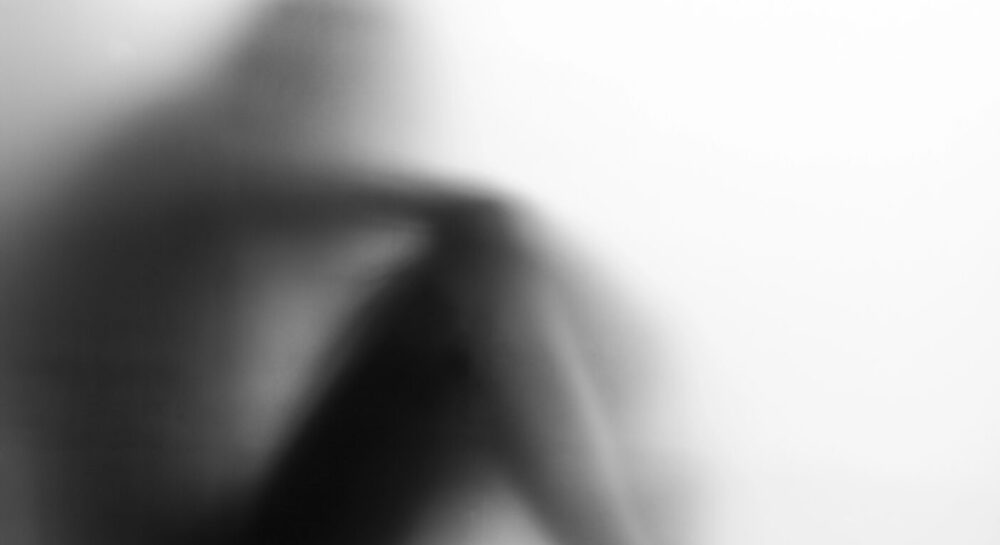 Il fenomeno della Male Loneliness Epidemic, la solitudine maschile nel XXI secolo