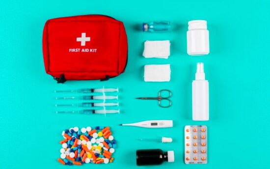 Kit d’emergenza per i terremoti: consigli su come prepararlo