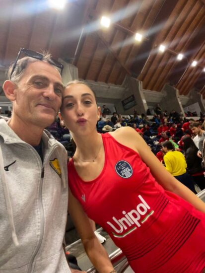 Greta Donato in un selfie con il papà-allenatore Fabrizio prima di una gara. 