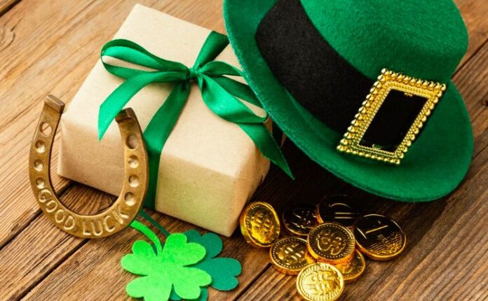 Portafortuna per gli esami: 4 oggetti per chi è scaramantico