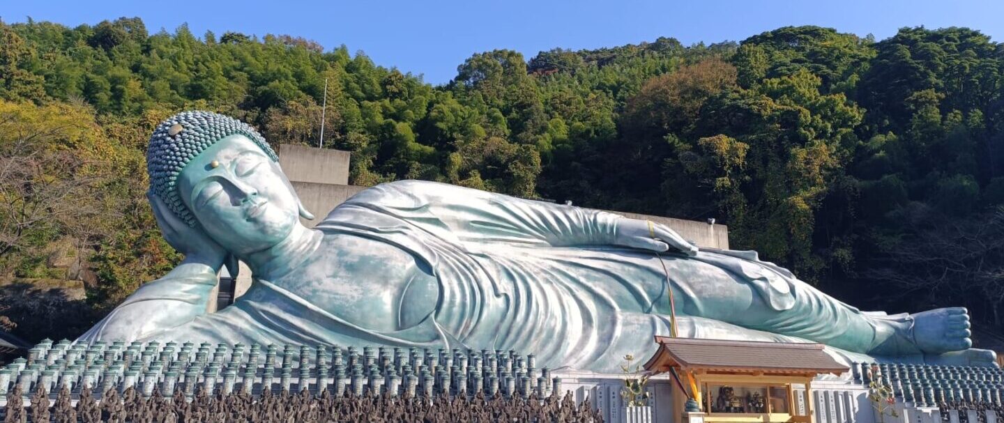 Rappresentazioni di Shakamuni: le 5 tipologie di statue più famose