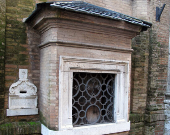 Il cognome Esposito, l’affascinante storia della sua diffusione a Napoli