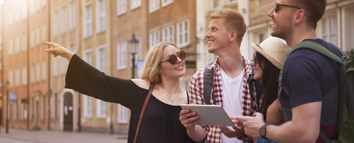 mete low cost per studenti- dovremmo andare esttamete lì. Freepik