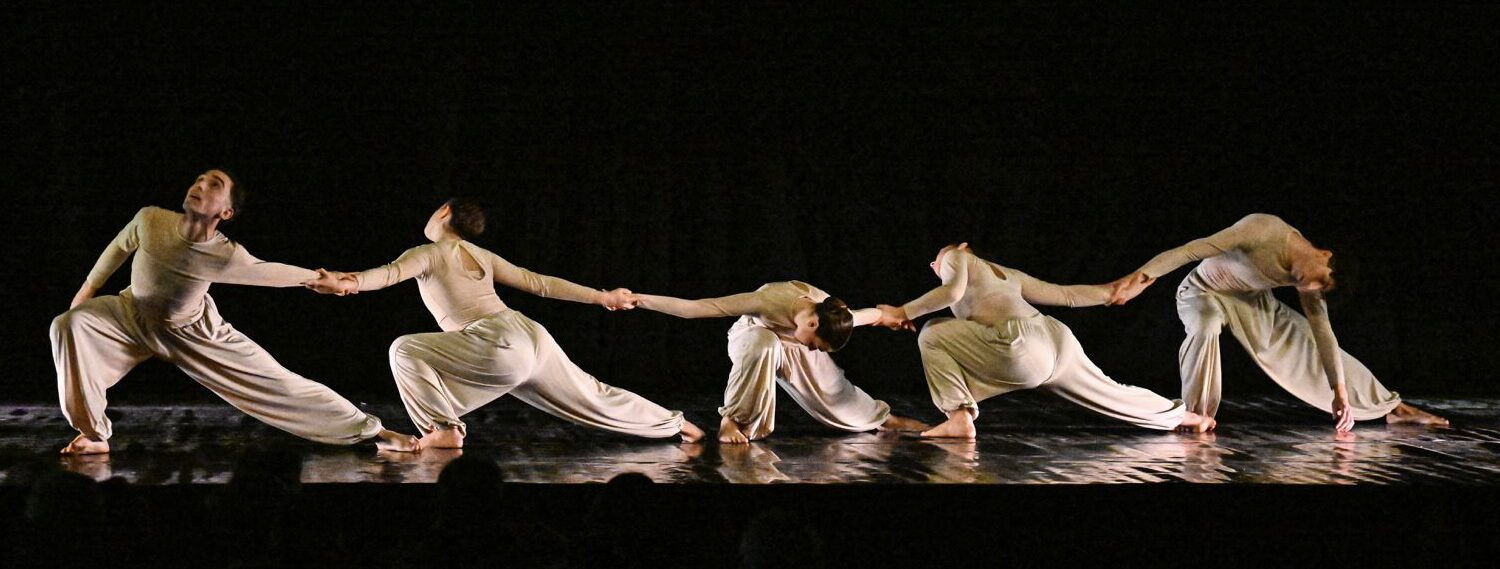 Accademia dello Spettacolo. Ensemble Fiore di Loto. Foto: Massimiliano Pappa