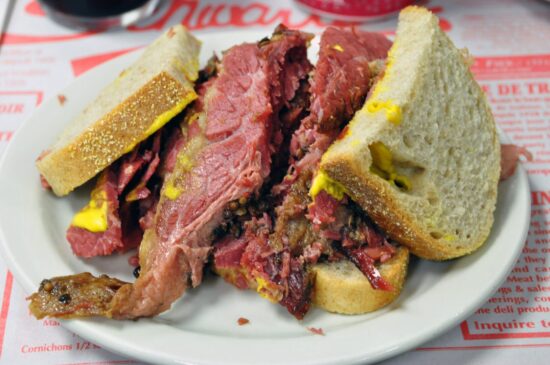 Montreal Smoked Meat di Schwartz's