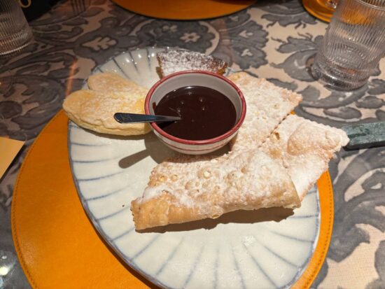 Tris di dolci di Carnevale: chiacchiere, sanguinaccio e migliaccio