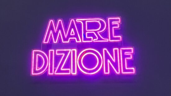 Insegna neon Maredizione Cardito