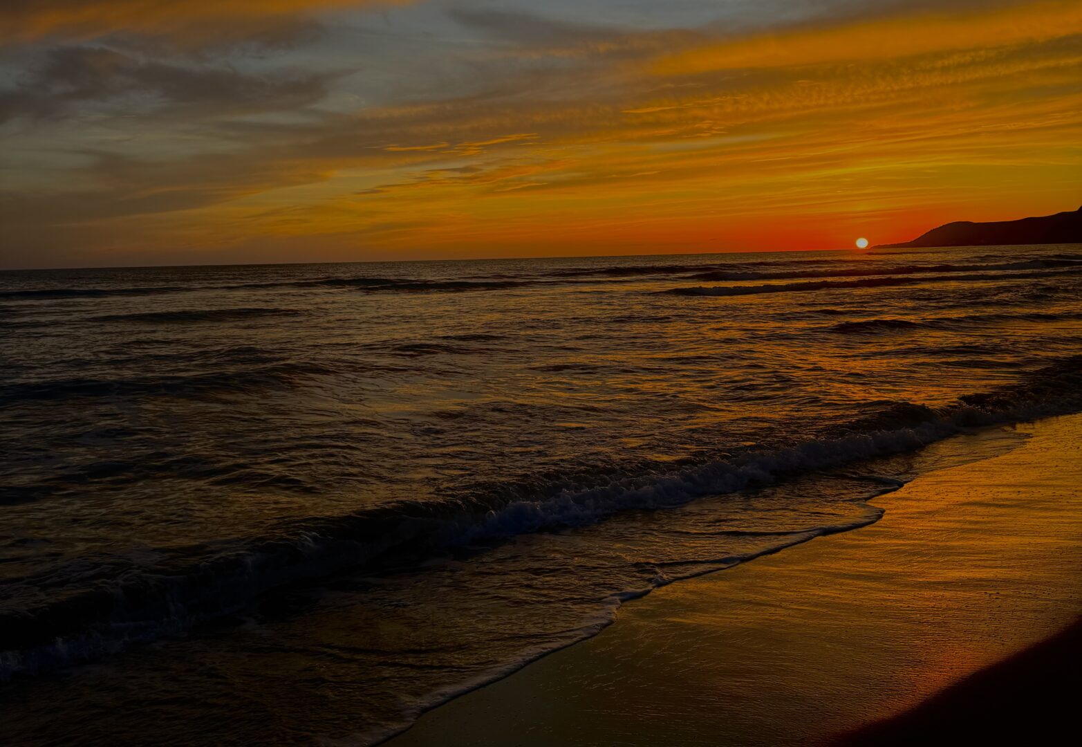 opacarofilia: Immagine di un tramonto cilentano.