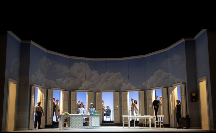 Sabato domenica e lunedì, al Teatro Bellini | Recensione