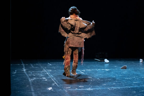 Performance teatrale Alice nelle fogne delle meraviglie Sala Assoli Angela Dionisia Severino