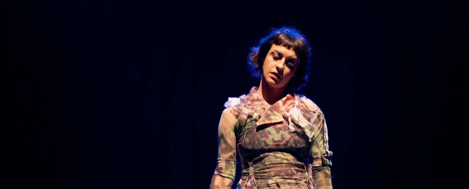 Alice nelle fogne delle meraviglie regia di Lauraluna Fanina in Sala Assoli