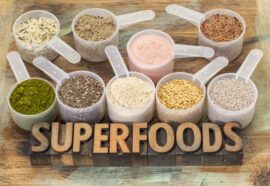 Superfood naturali e integratori Erbavoglio: nutrizione e vitalità tra scelte quotidiane e qualità delle materie prime