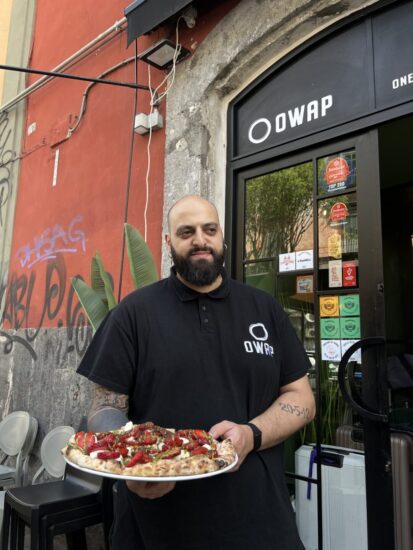 Pizzeria Owap: arriva la pizza alle fragole e il dolce Carolina