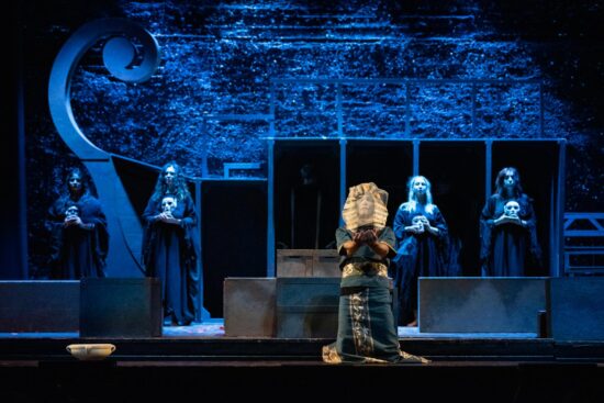 Messa in scena dell'opera ispirata al testo di Albert Camus