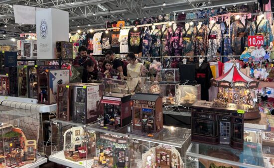 Romics 2026- i numerosi gadget presenti all'evento