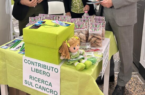 Stand della fondazione benefica Aurora Tomaselli