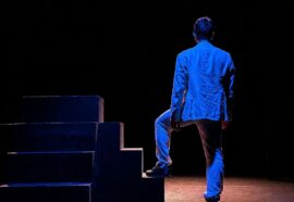 “Uomini o caporali” al Teatro Le Maschere – Recensione