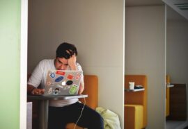 Divario tra università e lavoro: preparati ma fuori posto