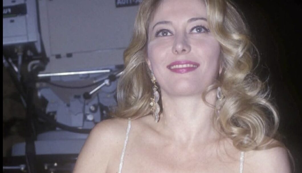 Moana Pozzi durante un'apparizione pubblica