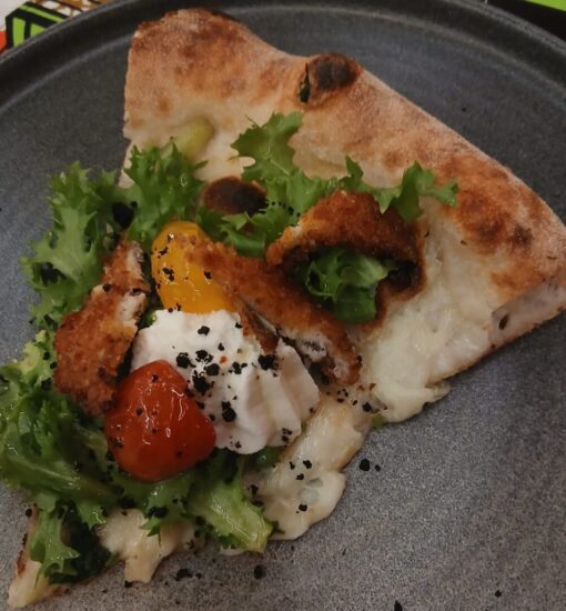 Pizza scarola, alici e canapaccio