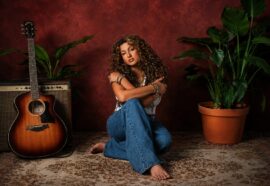 God Must Really Love Me: Tori Kelly tra fede e maternità