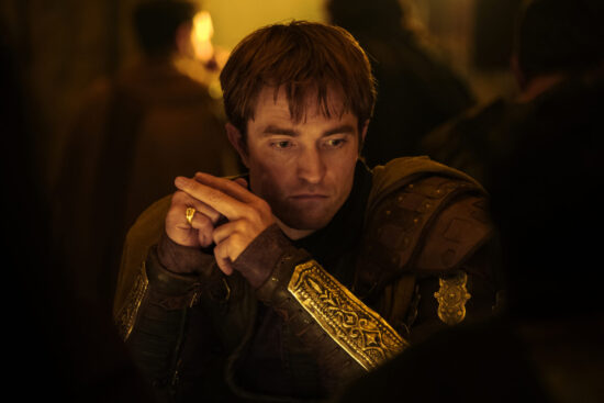 Robert Pattinson interpreta Antinoo in The Odyssey