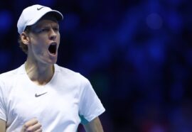 Sinner vince a Wimbledon: lo straordinario reso ordinario