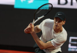 Un super Sinner si prende Struff e semifinale a Wimbledon