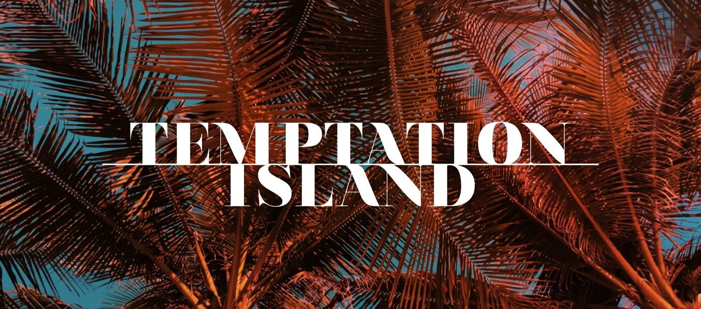 Perché non riusciamo a fare a meno del falò? Scopriamo la funzione sociale e i meccanismi psicologici dietro il trash di Temptation Island.