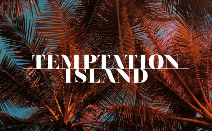 Perché non riusciamo a fare a meno del falò? Scopriamo la funzione sociale e i meccanismi psicologici dietro il trash di Temptation Island.