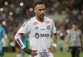 La doppietta di Neymar infiamma Vila Belmiro