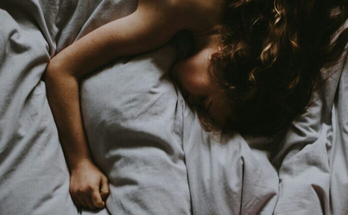 Orgasmo femminile: rappresentazione del piacere e della sessualità della donna
